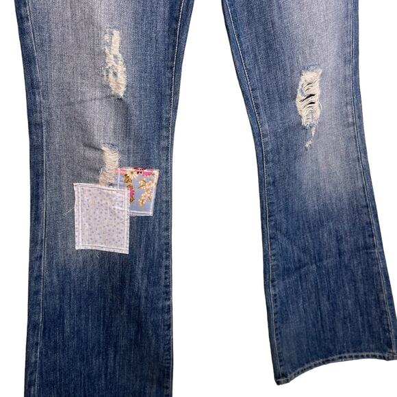 Guess Jeans Flared Bootcut Low Rise Embroidered Destroyed Flared Jeans Size 28 - Picture 4 of 10